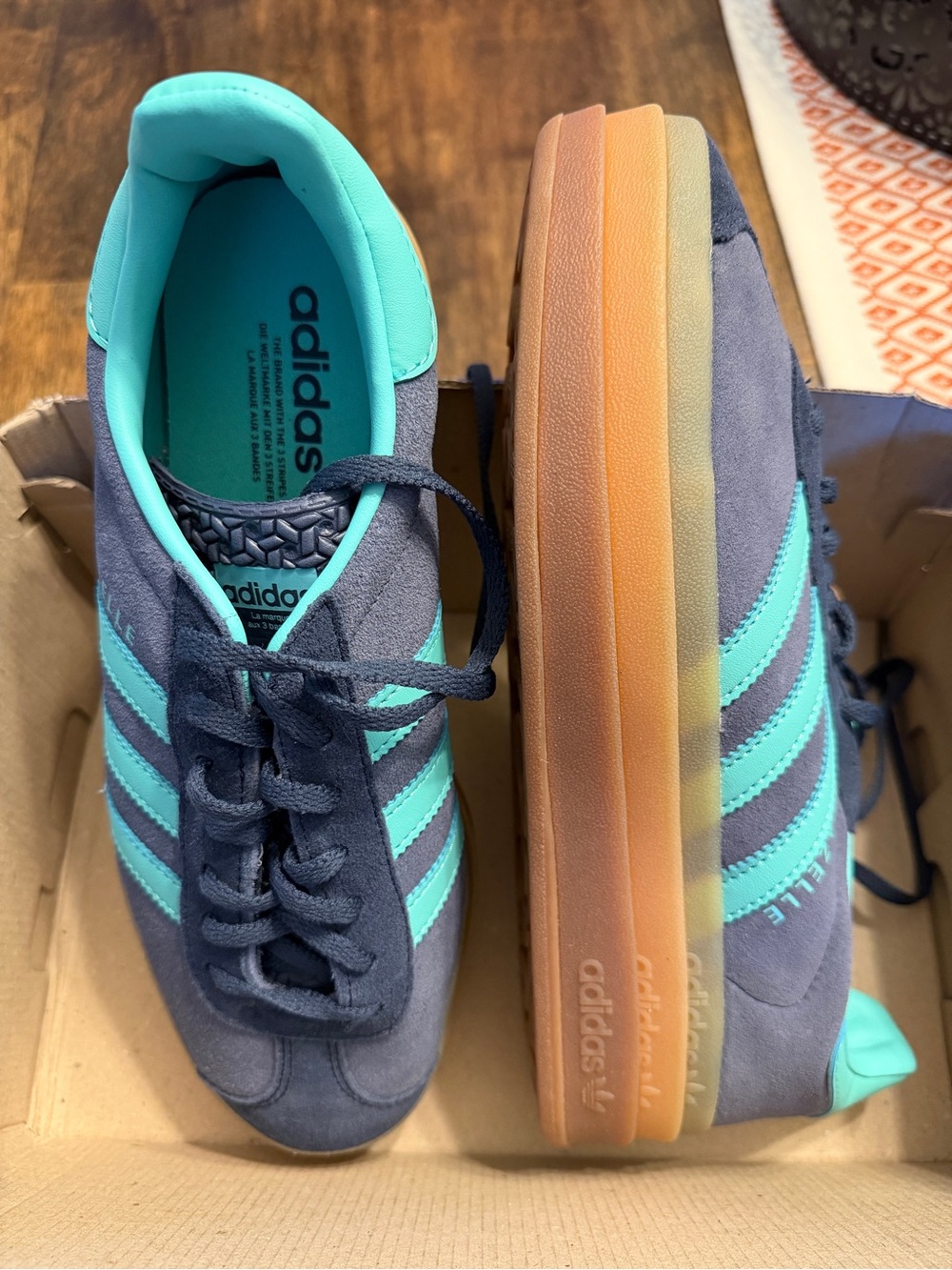 Adidas Gazelle Bold W Shadow Navy Acid Mint Platform Sneakers NWT Women’s 9 JQ64 - Picture 4 of 7